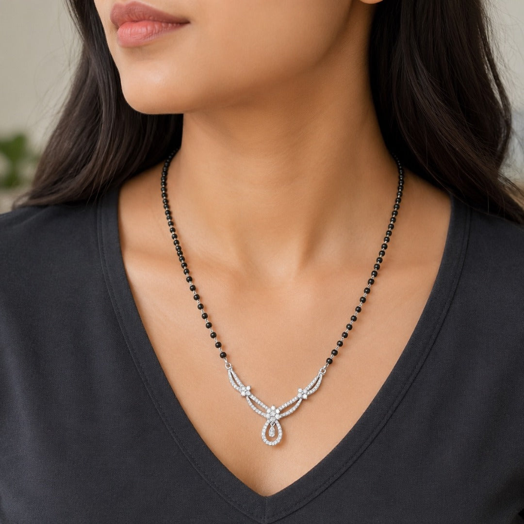 18K White Gold & Diamond Cluster Mangalsutra Necklace 0.57 carat SI G/H