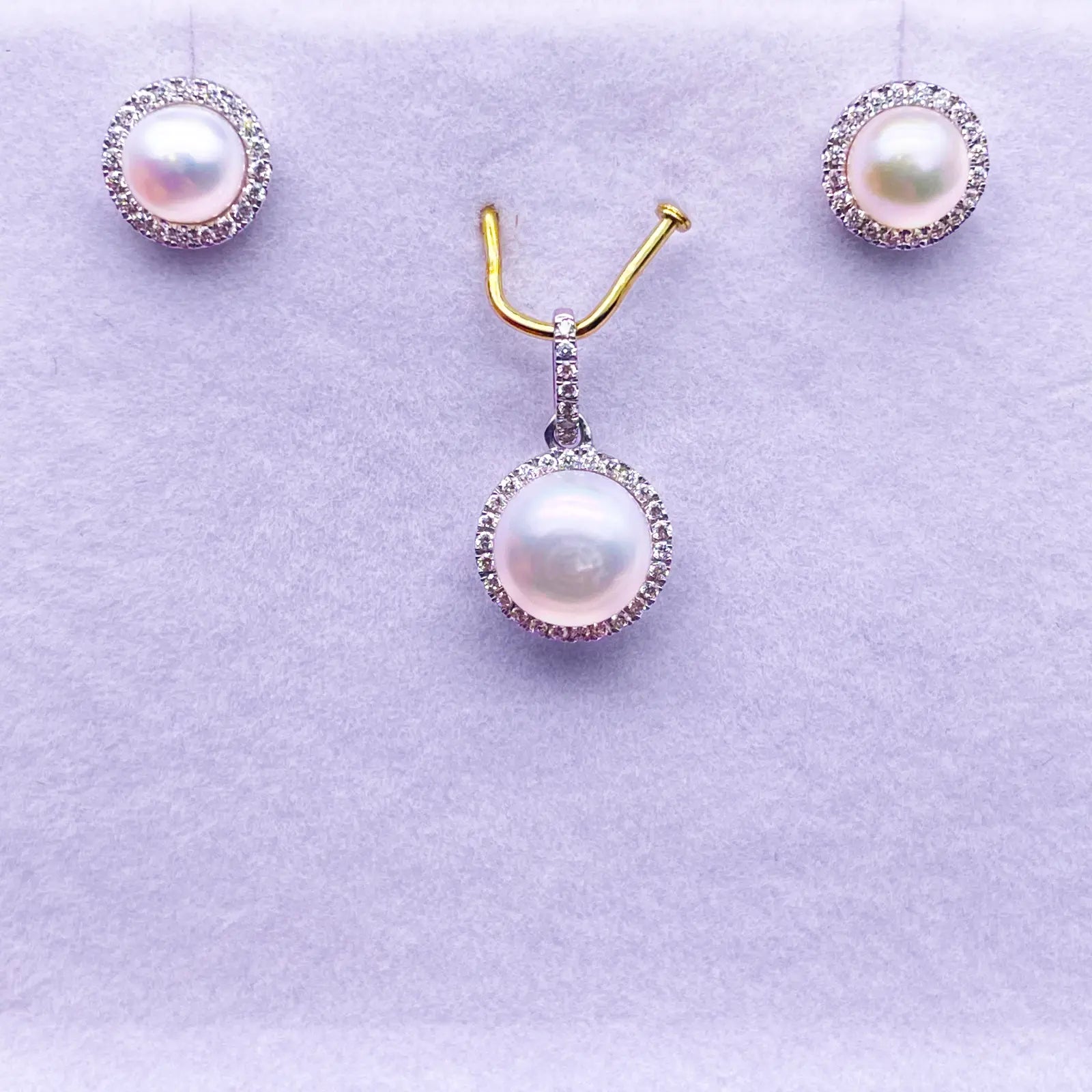 14ct White Gold Diamond Halo Pearl Stud Earrings & Pendant 2.04cts 