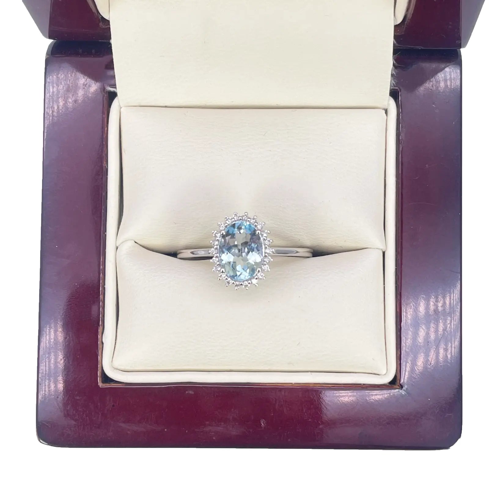 14ct White Gold  Natural Oval-Cut Aquamarine & Round Diamond Ring 0.94ct  Diamond Ring