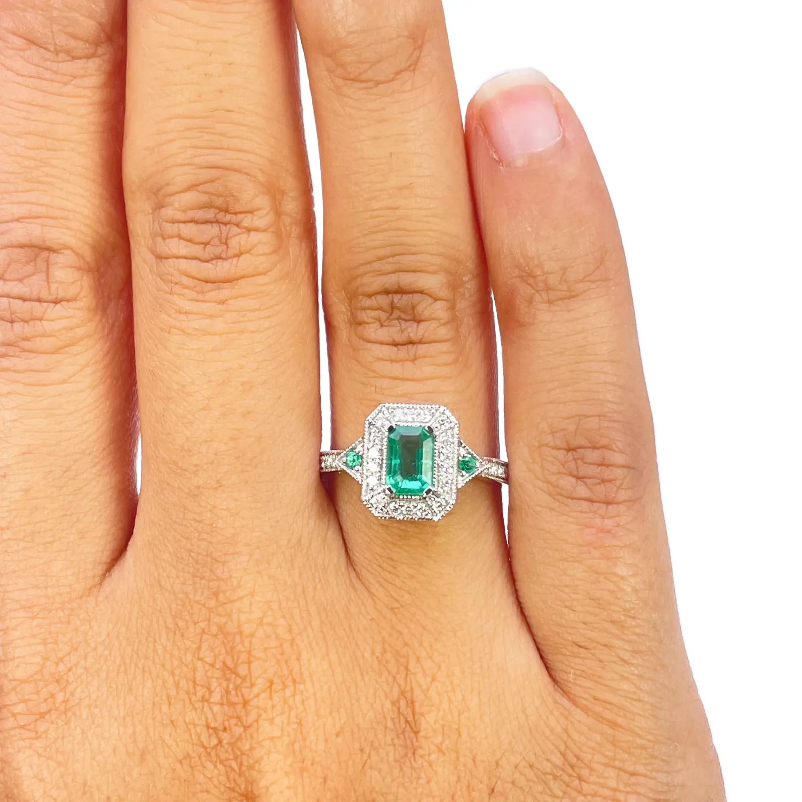 18ct Gold Natural Emerald Diamond Ring Round & Emerald Cut 0.80ct  Diamond Ring