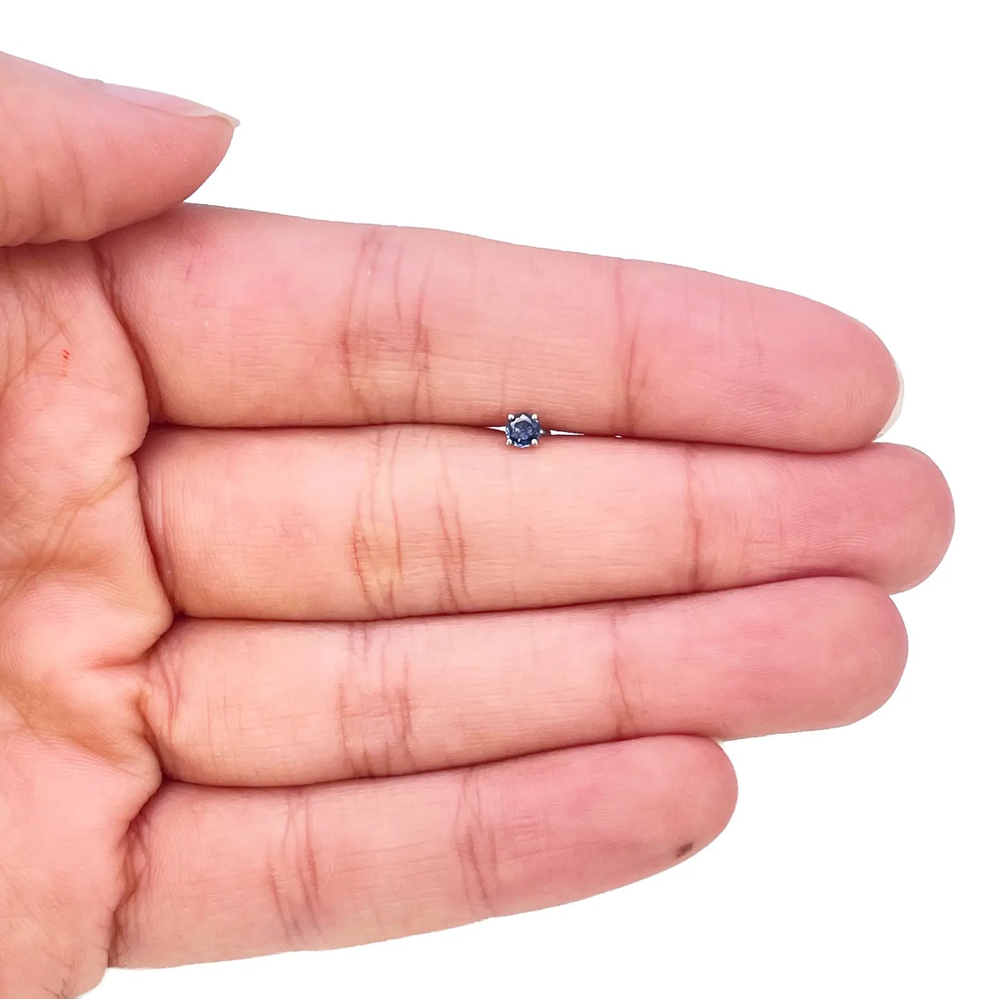 18ct Gold Natural Round Sapphire 4-Claw Nose Stud Pin 0.10ct 2.8mm Width 