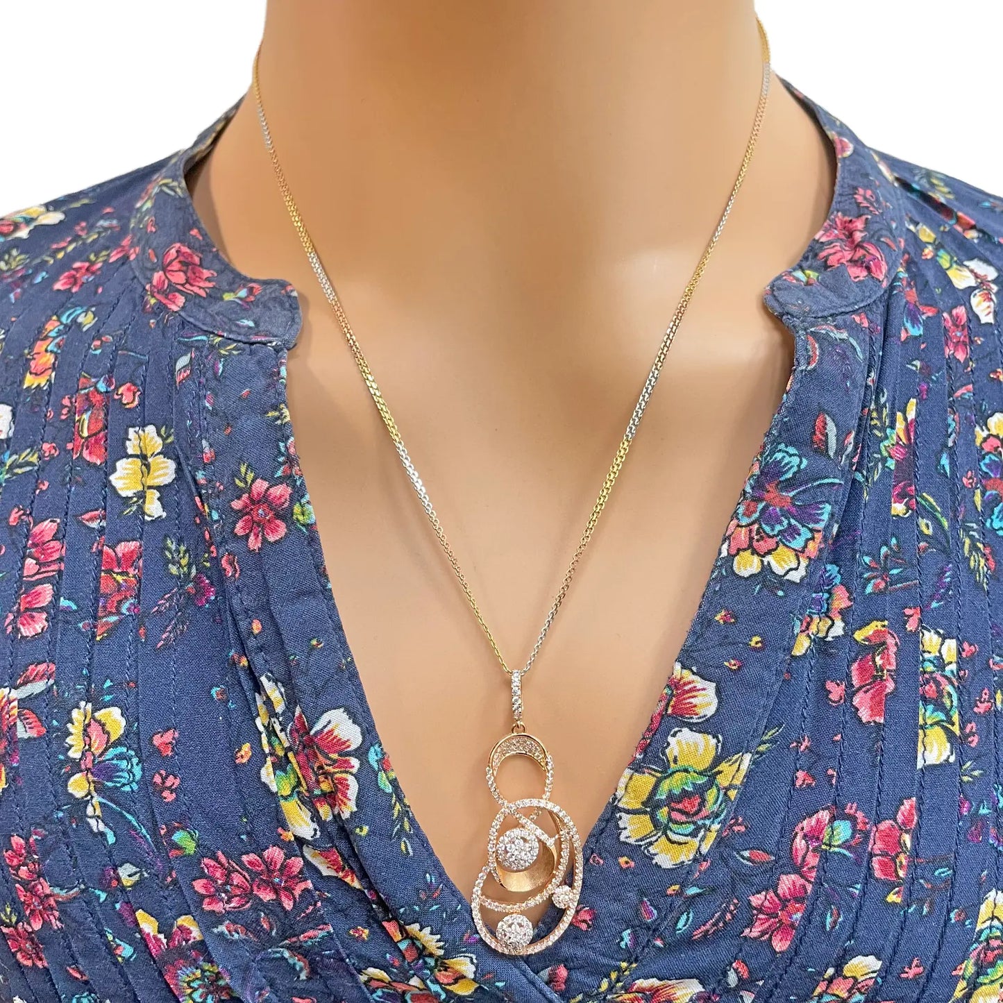 18ct Rose Gold Tri-Colour Chain & A Beautiful Unique Swirl Cubic Zirconia Pendant 19.5Inches 