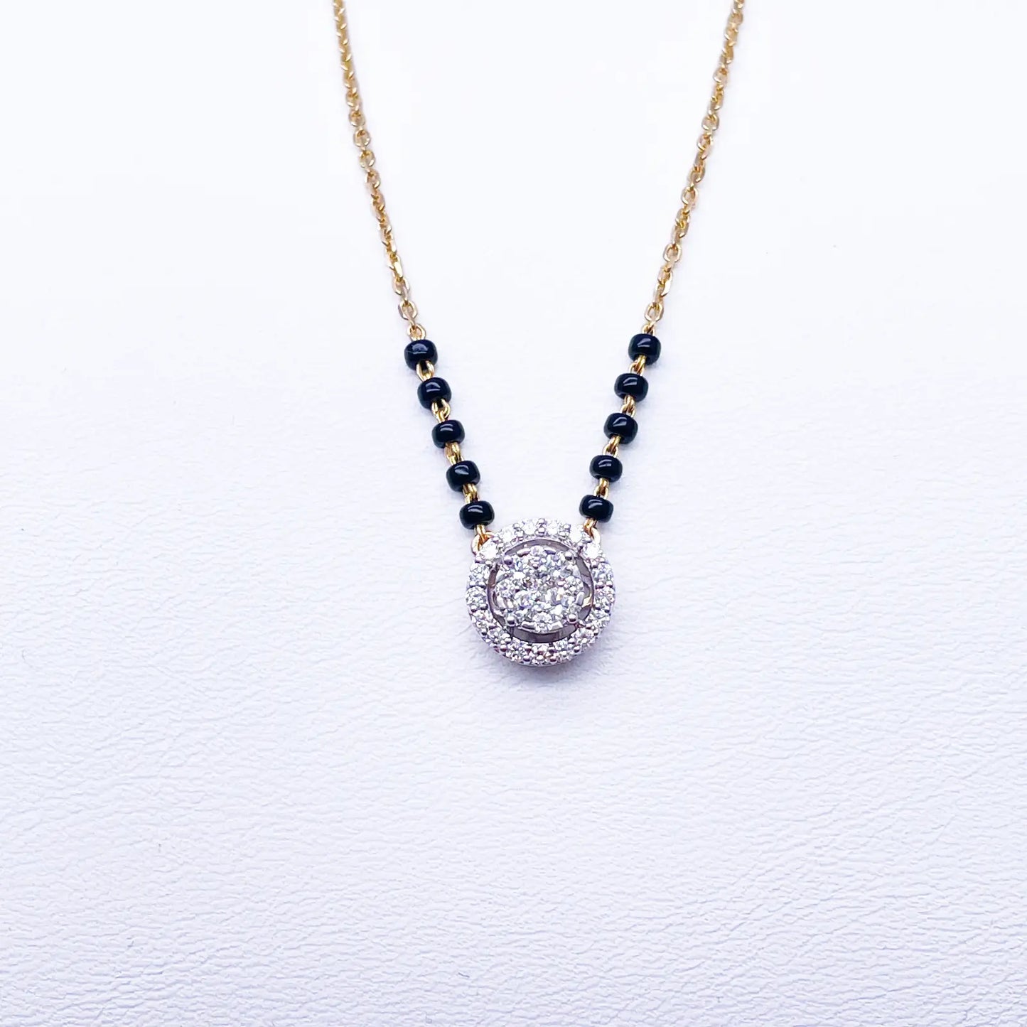 18ct Yellow Gold Natural Diamond Cushion Pendant Mangalsutra Necklace 0.45ct IGI  Mangalsutra Chains