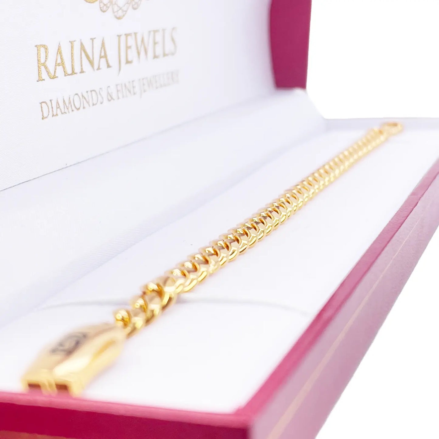 22ct Gold Cuban Bracelet Curb Link Lightweight 7.5 Inches 6.8mm Wide 