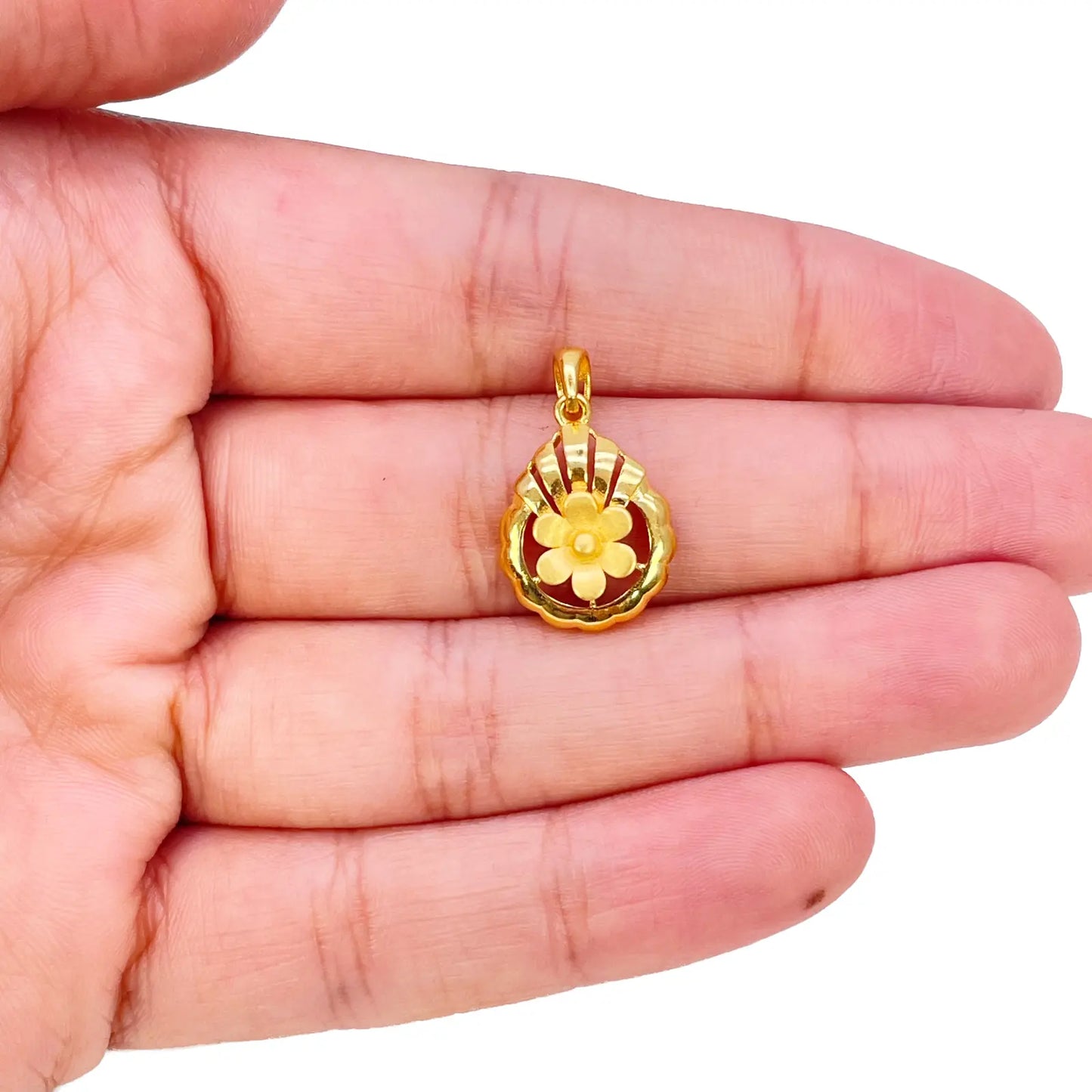 22ct Yellow Gold Floral Open Circle Scallop Pendant & Earring Set  Jewelry Set