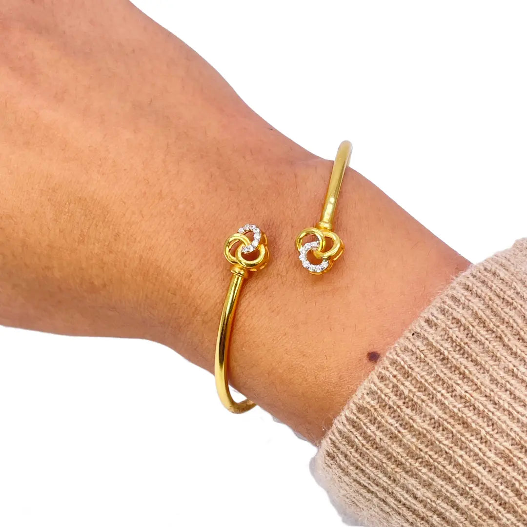 22ct Yellow Gold Ladies Cuff Flexible Crossover Torque Bangle 2.5mm Width  Gold Bracelet