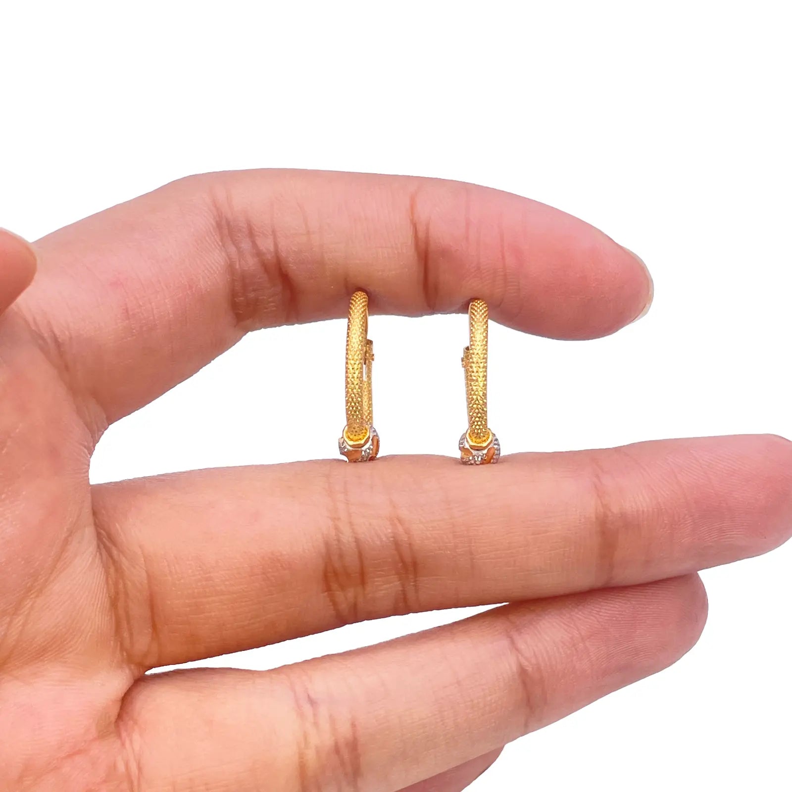 22ct Yellow Gold Textured Two-Tone Beaded Hoop Huggie Earrings 14mm Diameter 