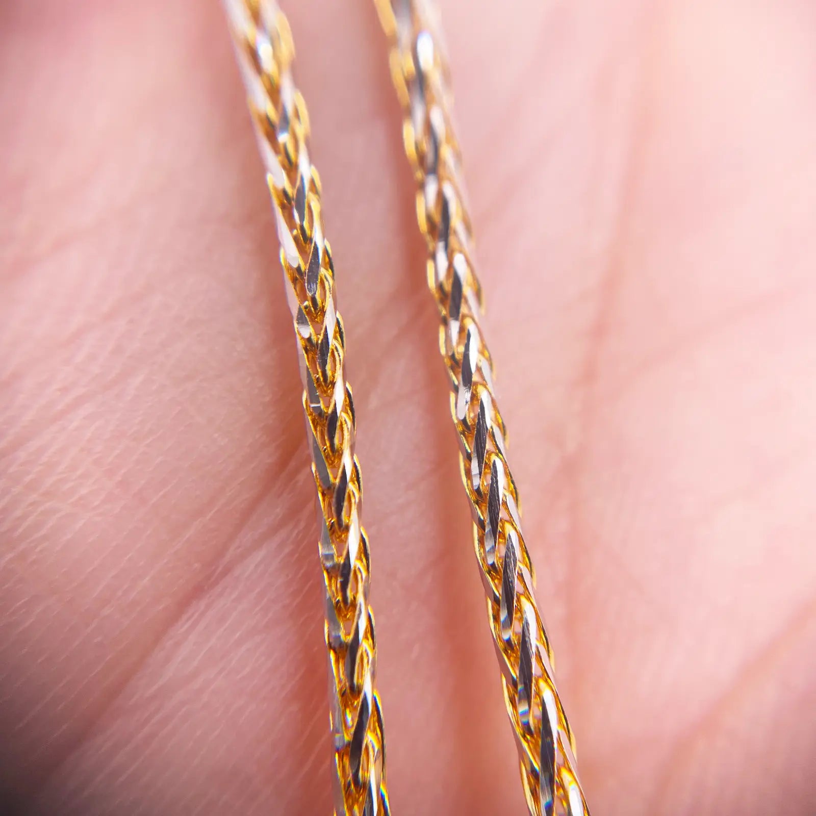 22ct Yellow Gold Two Tone Spiga Chain Necklace 20"inches 1.5mm Width 