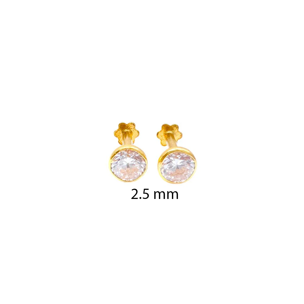Boucles d'oreilles clous pour enfants en or jaune 22 carats serti clos rond 2,5-4,5 mm
