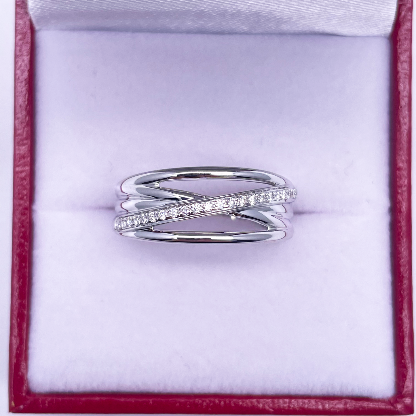 Bague Demi-Alliance Croisée Polie Diamants en Or Blanc 18 carats 0,12 carat
