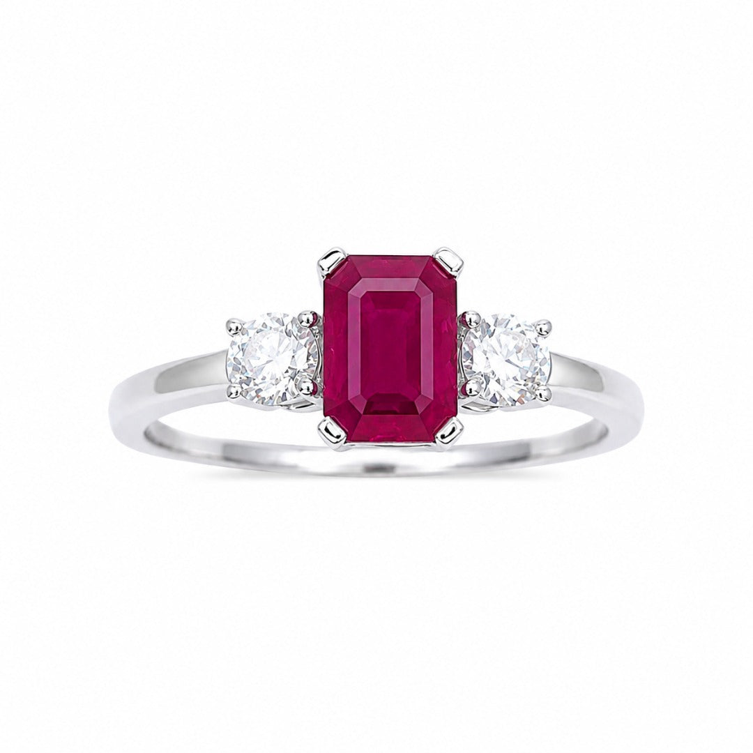 Bague trilogie en or blanc 18 carats avec rubis taille émeraude naturel et diamants ronds 1,45 carat