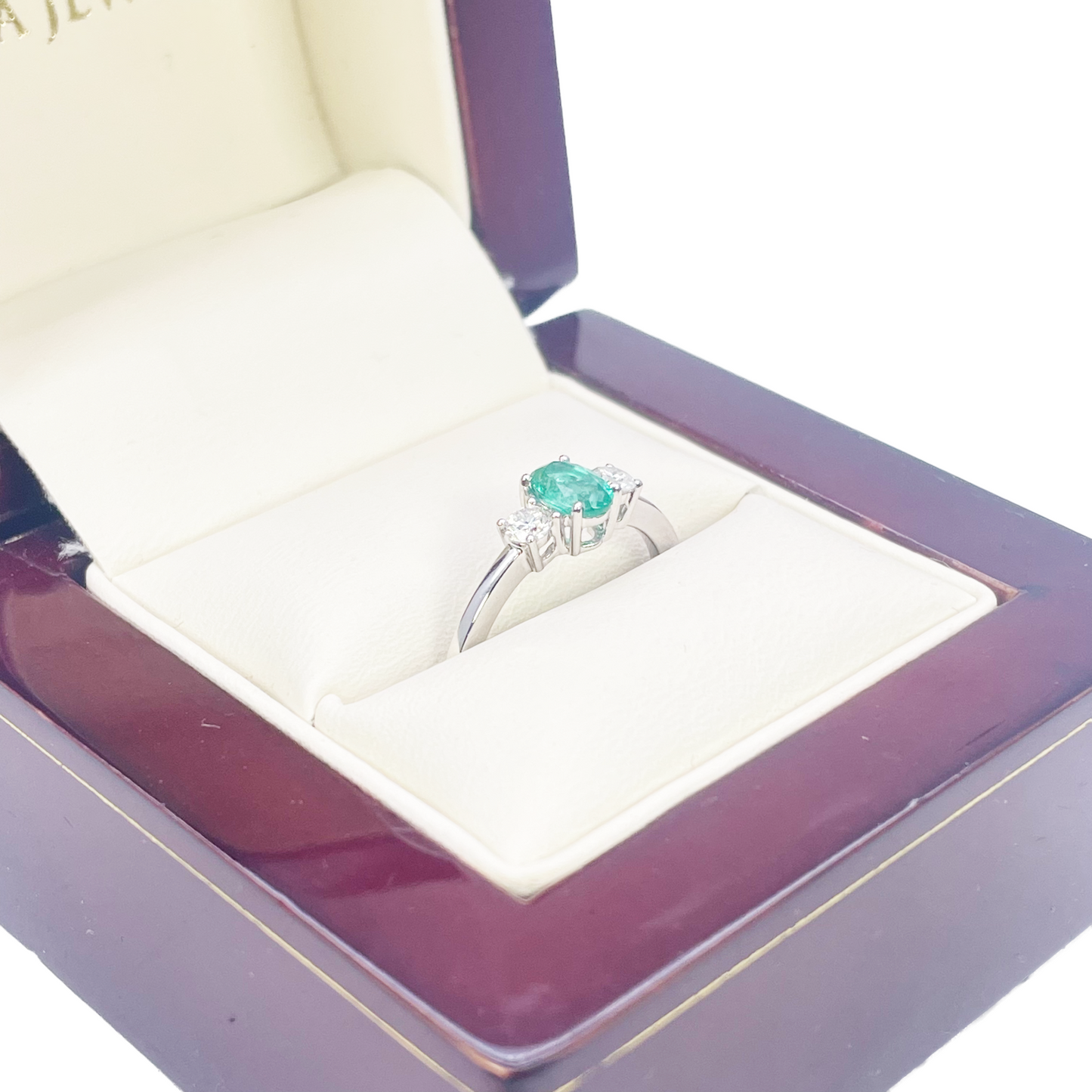 Bague en or 18 carats, émeraude et diamants, taille ronde et ovale naturelle, trois pierres 0,60 ct