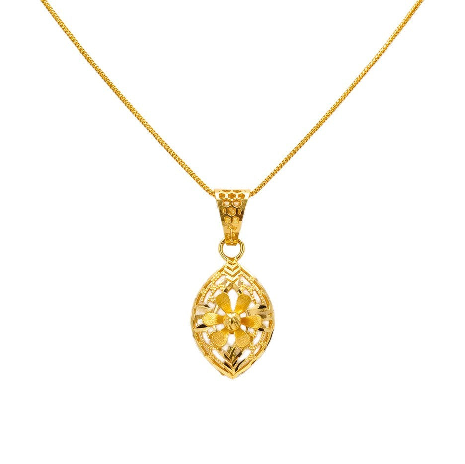 22ct Yellow Gold Diamond Cut Open Lattice Eye Shape Daisy Floral Pendant