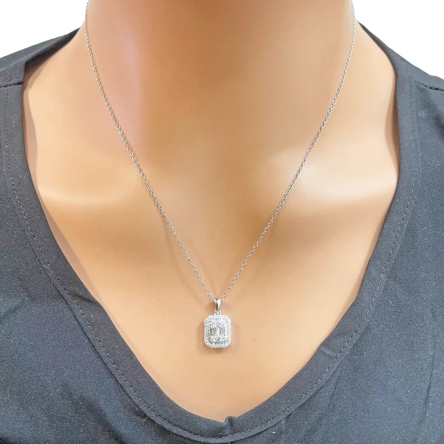 9ct White Gold & Natural Round & Baguette Diamonds Pendant Necklace 0.50ct 
