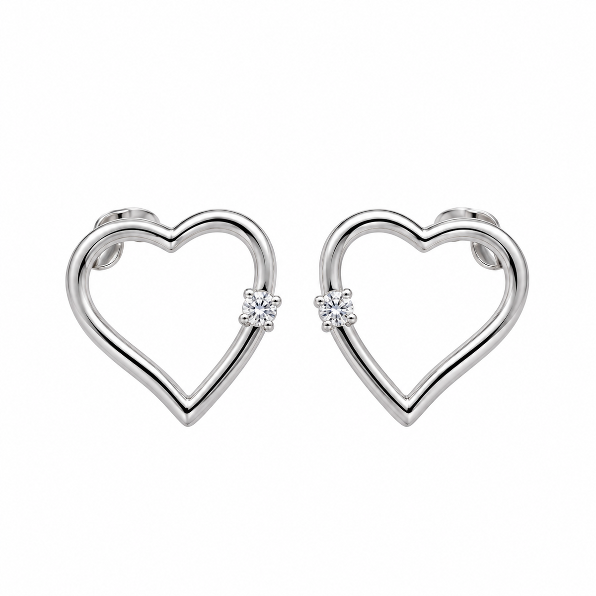 Puces d'oreilles cœur en or blanc 18 carats avec diamants ronds 0,04 ct
