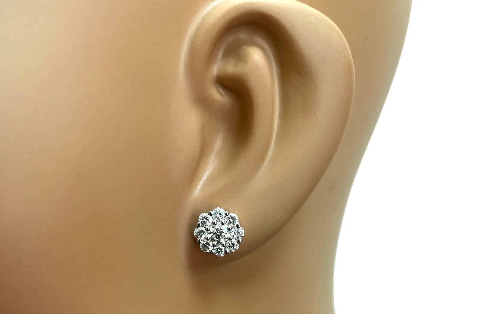 18ct White Gold 9 Stone Daisy Cluster Diamond Stud Earrings IGI Certified 1.40ct 