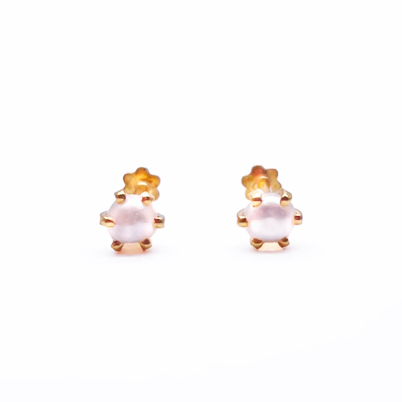 22ct Yellow Gold Children's Freshwater Pearl Claw Stud Earrings 3.9mm 